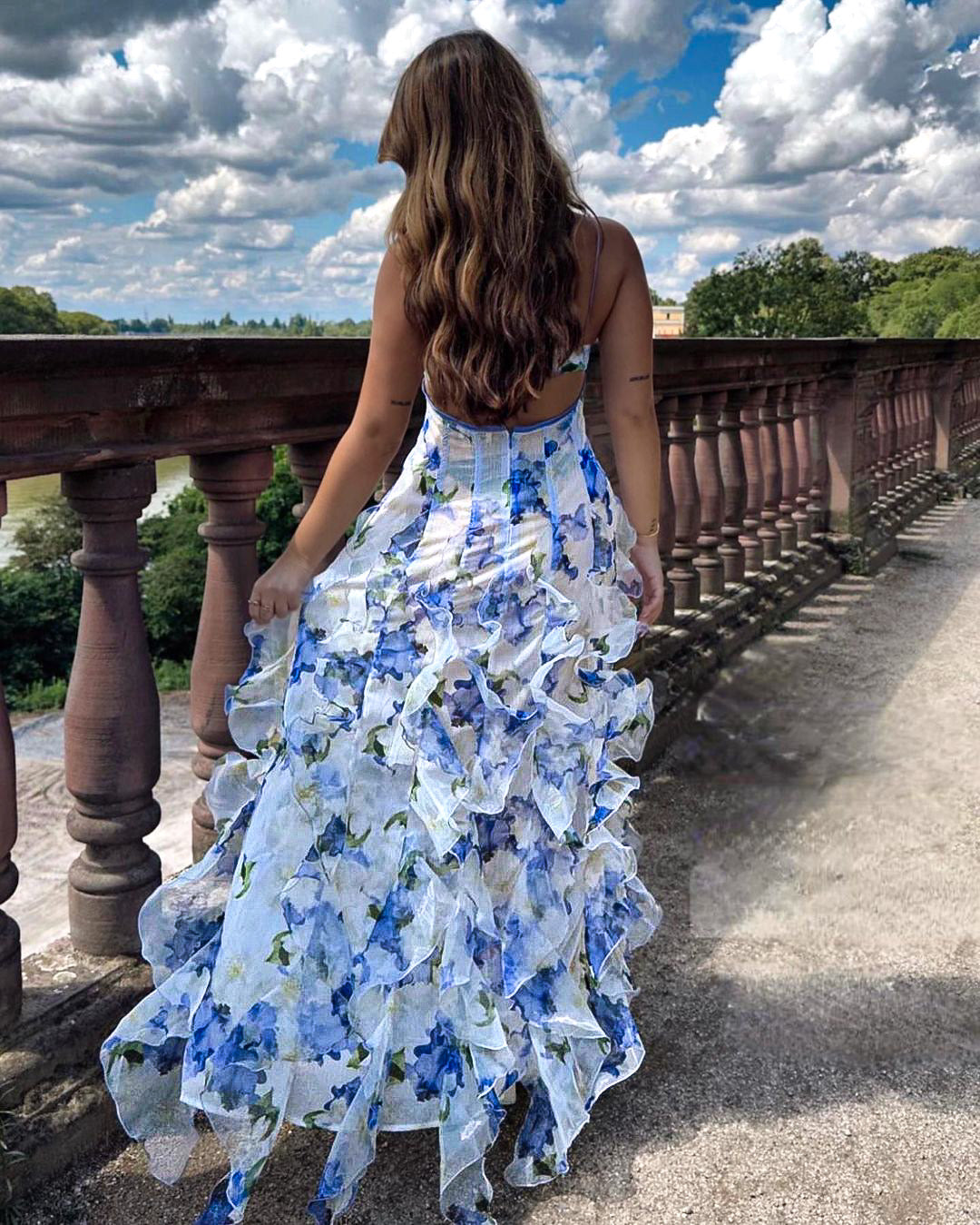Uri | Vestido Floral con Volantes