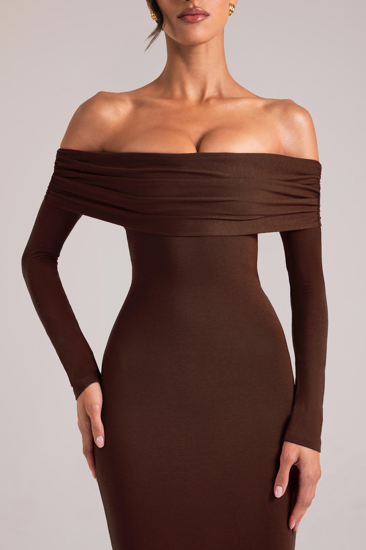 Vestido largo con mangas ajustado