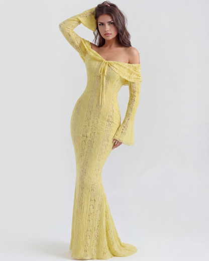 Robe longue en dentelle avec décolleté bardot