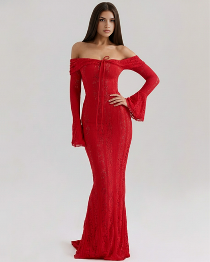 Robe longue en dentelle avec décolleté bardot