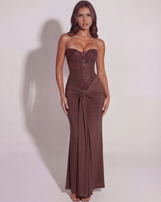 Robe longue drapée avec corset brillant