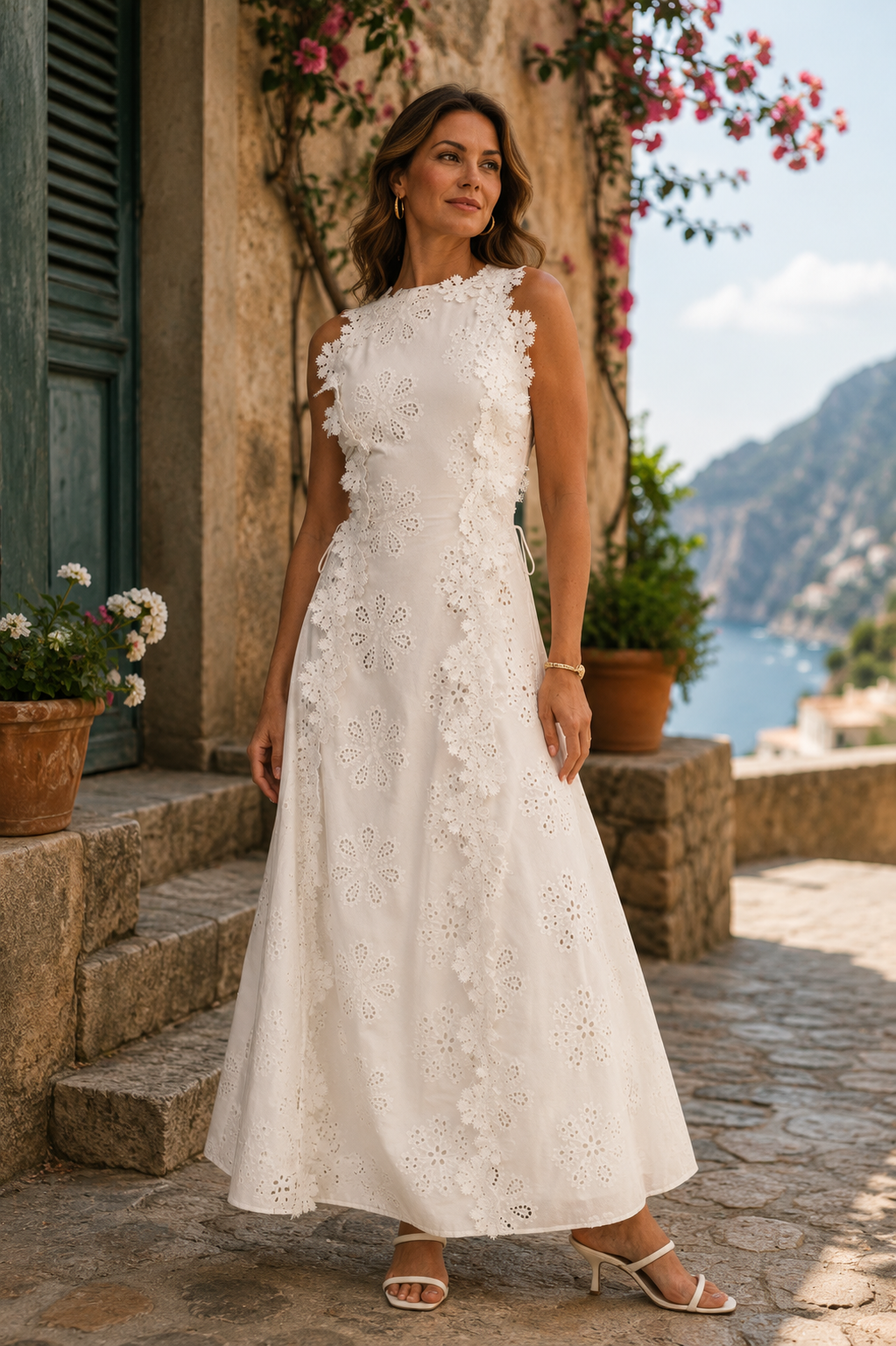 Della | Robe longue brodée