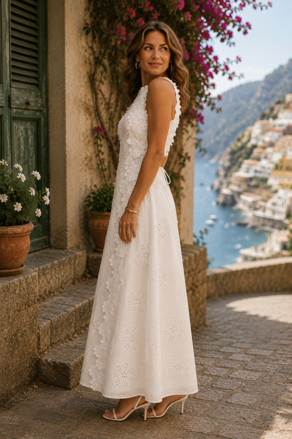 Della | Robe longue brodée