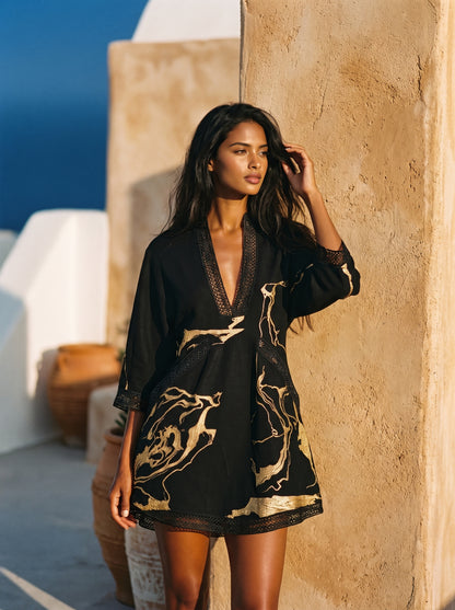 Donatella | Mini vestido negro con estampado de mármol dorado y encaje de ganchillo